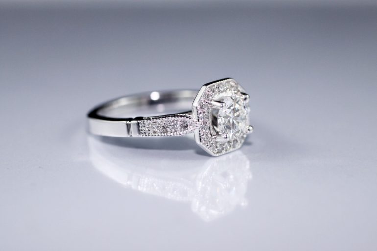 4 Tips For Buying A Diamond Online