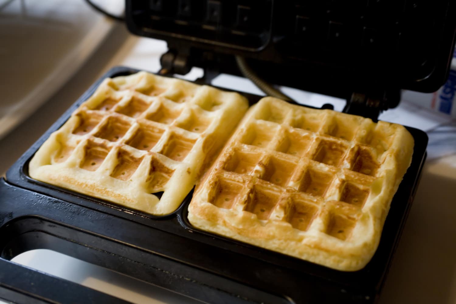 wirecutter best waffle maker