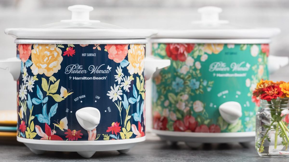 You can get 2 Pioneer Woman slow cookers for less than $25 at Walmart right now — down from $45