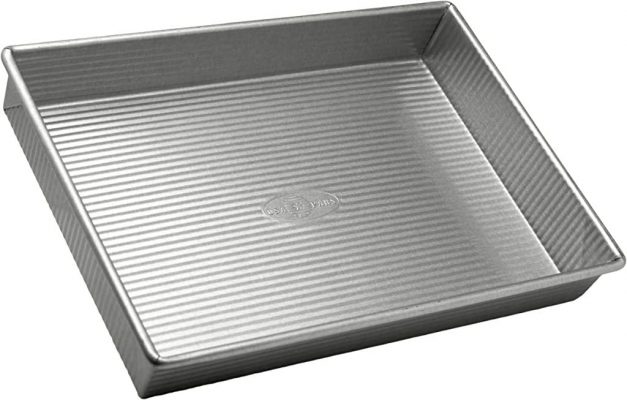 9 inch cake pan dimensions