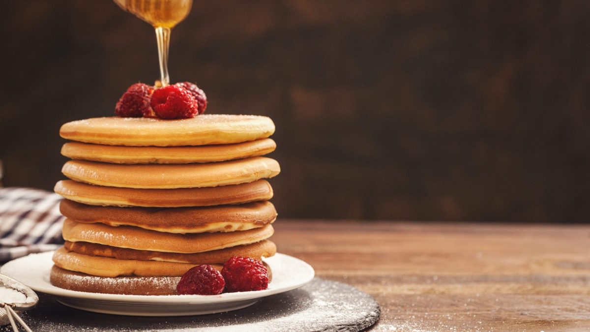 How to make fluffy restaurant-style pancakes at home